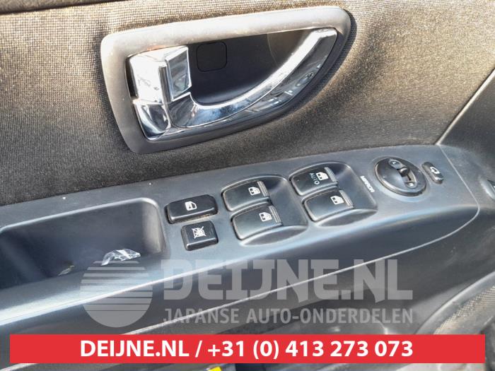 Kia Sorento I 2.5 CRDi 16V VGT Sloopvoertuig (2007, Zwart)