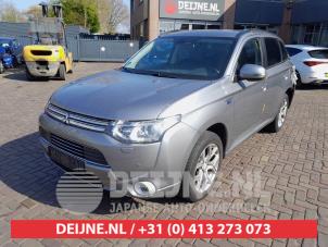 Mitsubishi Outlander 12-