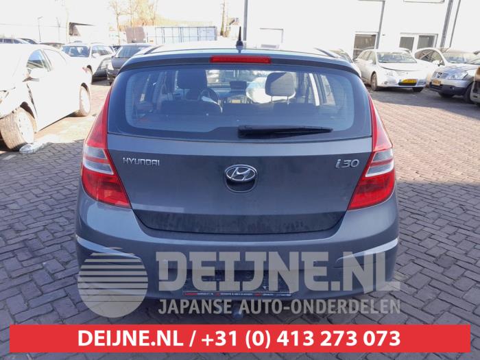 Hyundai i30 1.6 CVVT 16V Sloopvoertuig (2007, Grijs)