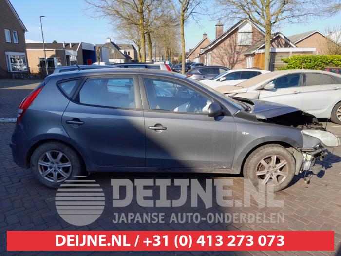 Hyundai i30 1.6 CVVT 16V Sloopvoertuig (2007, Grijs)