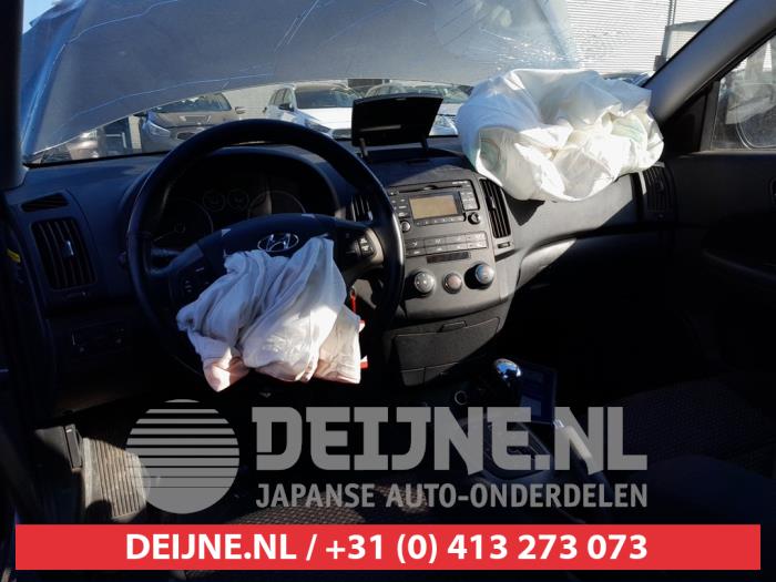 Hyundai i30 1.6 CVVT 16V Sloopvoertuig (2007, Grijs)