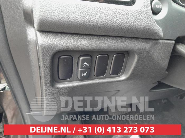 Mitsubishi ASX 2.0 MIVEC 16V Sloopvoertuig (2019, Bruin)