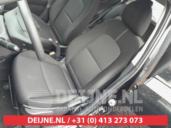 Kia Picanto 1.0 DPi 12V Sloopvoertuig (2020, Zwart)