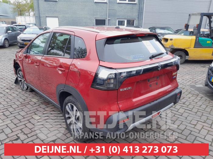 Suzuki S-Cross 1.4 Boosterjet Smart Hybrid AllGrip Sloopvoertuig (2024, Rood)