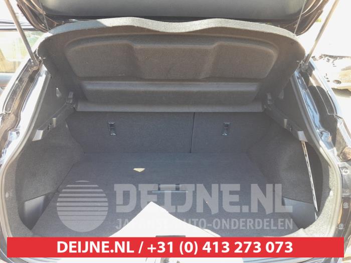 Nissan Qashqai 1.6 DIG-T 163 16V Sloopvoertuig (2016, Donker, Paars)