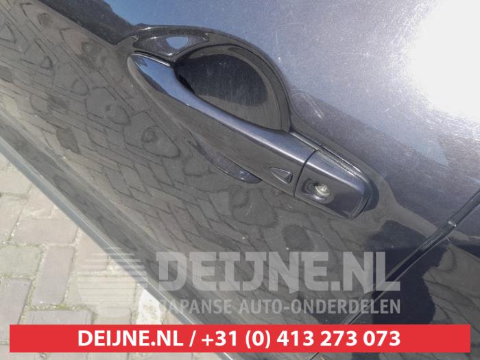 Nissan Qashqai 1.6 DIG-T 163 16V Sloopvoertuig (2016, Donker, Paars)