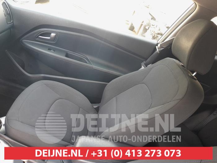 Kia Rio III 1.4 CVVT 16V Sloopvoertuig (2012, Grijs)