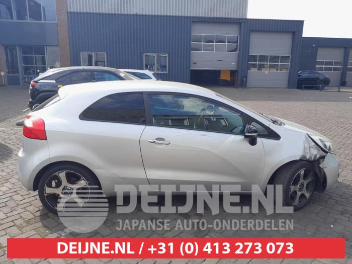 Kia Rio III 1.4 CVVT 16V Sloopvoertuig (2012, Grijs)