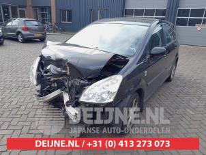 Toyota Corolla Verso 04-