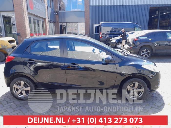 Mazda 2 1.3 16V S-VT Sloopvoertuig (2012, Zwart)