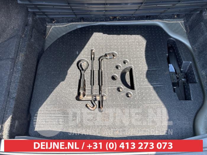 Nissan Primera Wagon 2.0 16V Sloopvoertuig (2004, Bruin)