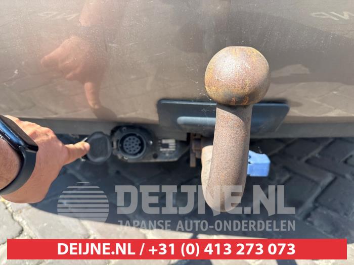 Nissan Primera Wagon 2.0 16V Sloopvoertuig (2004, Bruin)