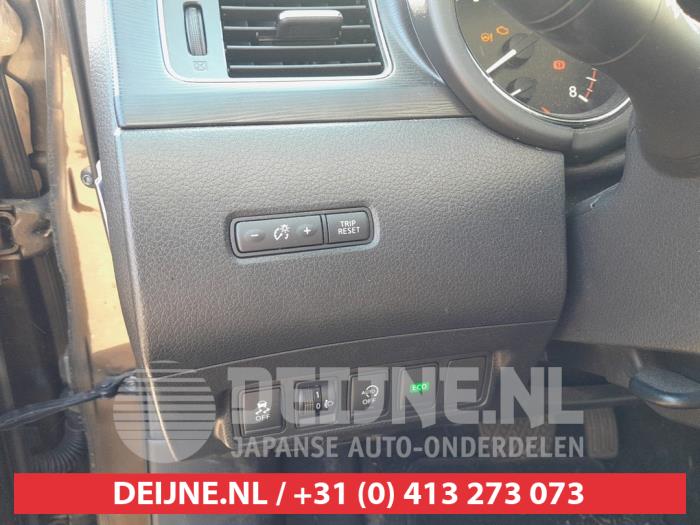 Nissan Pulsar 1.2 DIG-T 16V Sloopvoertuig (2015, Bruin)