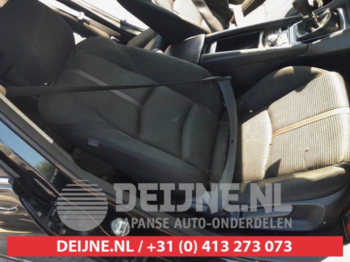 Mazda 3 1.5 SkyActiv-D 105 16V Sloopvoertuig (2018, Zwart)