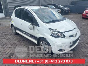 Toyota Aygo Aandrijfas links-voor O677929 Donorvoertuig