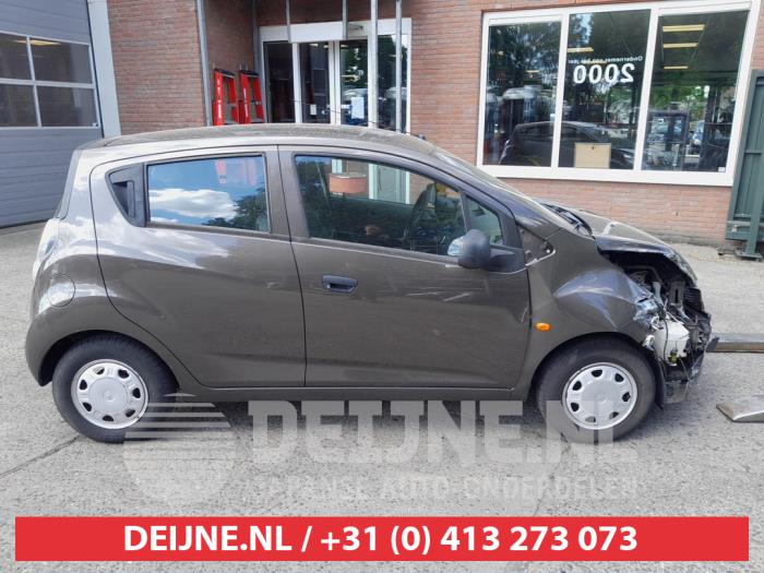 Chevrolet Spark 1.0 16V Sloopvoertuig (2010, Bruin)