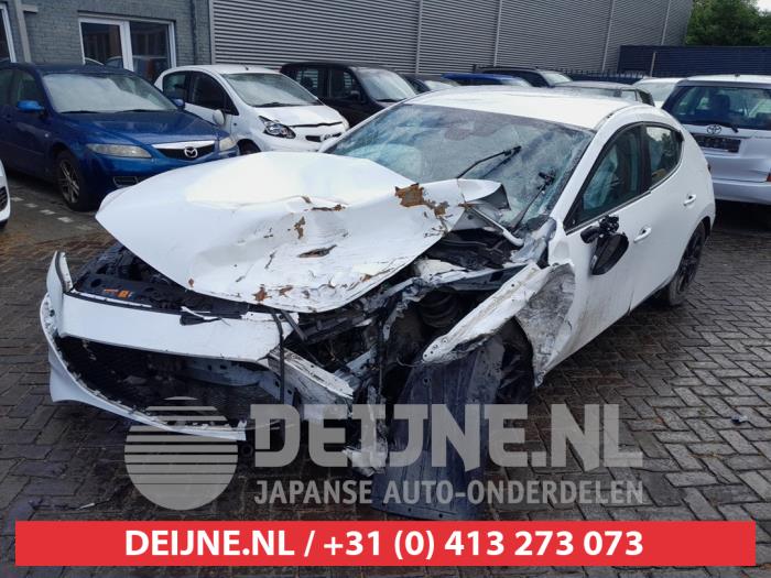 Mazda 3 Sport 2.0 SkyActiv-G 122 Mild Hybrid 16V Sloopvoertuig (2019, Wit)