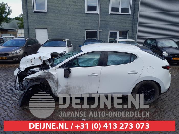 Mazda 3 Sport 2.0 SkyActiv-G 122 Mild Hybrid 16V Sloopvoertuig (2019, Wit)