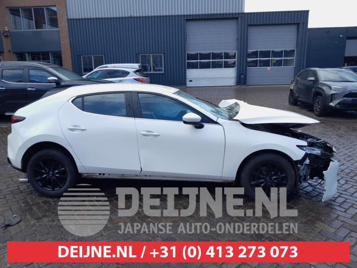 Mazda 3 Sport 2.0 SkyActiv-G 122 Mild Hybrid 16V Sloopvoertuig (2019, Wit)
