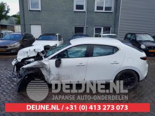 Mazda 3 18-