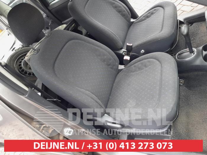 Toyota Yaris Verso 1.3 16V Sloopvoertuig (2004, Grijs)