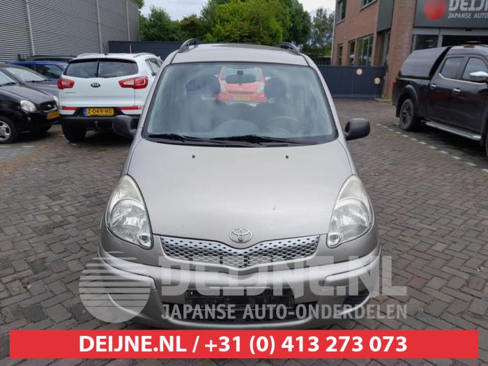 Toyota Yaris Verso 1.3 16V Sloopvoertuig (2004, Grijs)
