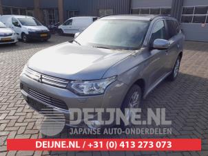 Mitsubishi Outlander 12-
