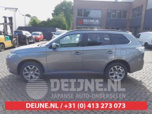 Mitsubishi Outlander 12-