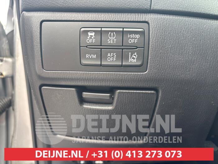 Mazda 6 2.2 SkyActiv-D 150 16V Sloopvoertuig (2015, Grijs)