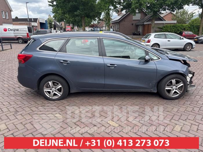 Kia Cee'd Sportswagon 1.6 GDI 16V Sloopvoertuig (2013, Blauw)