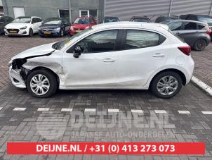 Mazda 2 15-