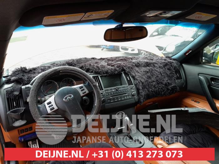 Infiniti FX 45 4.5i 32V VVT AWD Sloopvoertuig (2004, Oranje)