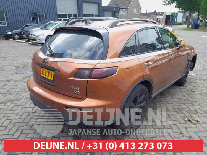Infiniti FX 45 4.5i 32V VVT AWD Sloopvoertuig (2004, Oranje)