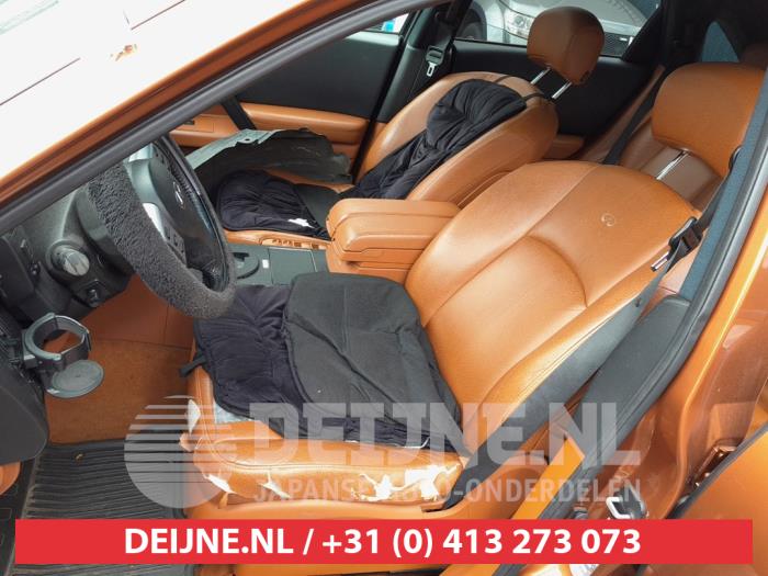 Infiniti FX 45 4.5i 32V VVT AWD Sloopvoertuig (2004, Oranje)