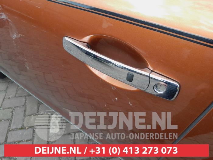 Infiniti FX 45 4.5i 32V VVT AWD Sloopvoertuig (2004, Oranje)