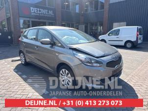 Kia Carens Bumper Rooster O702321 Donorvoertuig