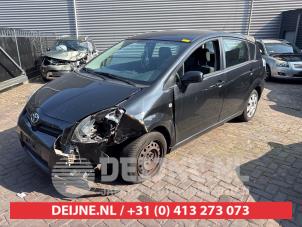 Toyota Corolla Verso 04-