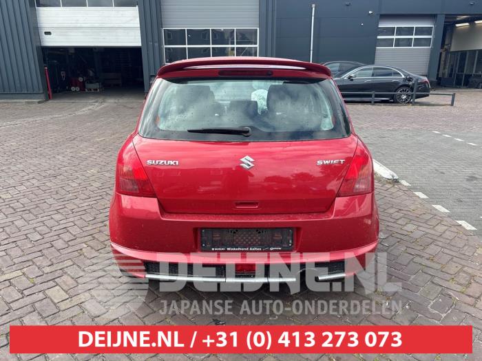 Suzuki Swift 1.5 VVT 16V Sloopvoertuig (2005, Rood)