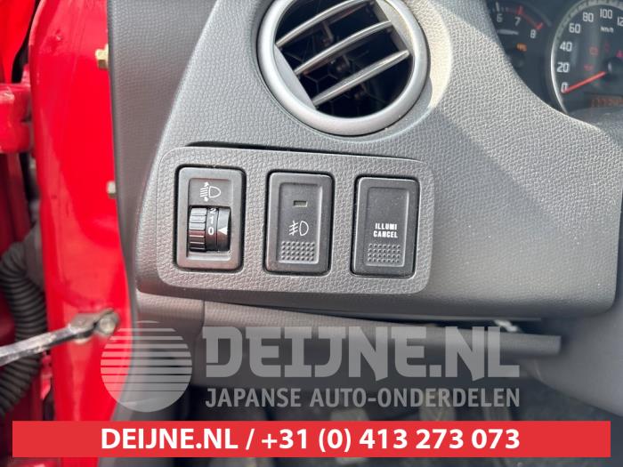 Suzuki Swift 1.5 VVT 16V Sloopvoertuig (2005, Rood)