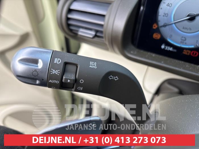 Hyundai Inster 49 kWh Sloopvoertuig (2025, Licht, Geel)