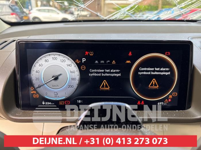 Hyundai Inster 49 kWh Sloopvoertuig (2025, Licht, Geel)