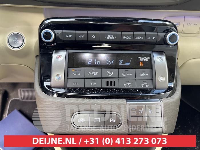 Hyundai Inster 49 kWh Sloopvoertuig (2025, Licht, Geel)