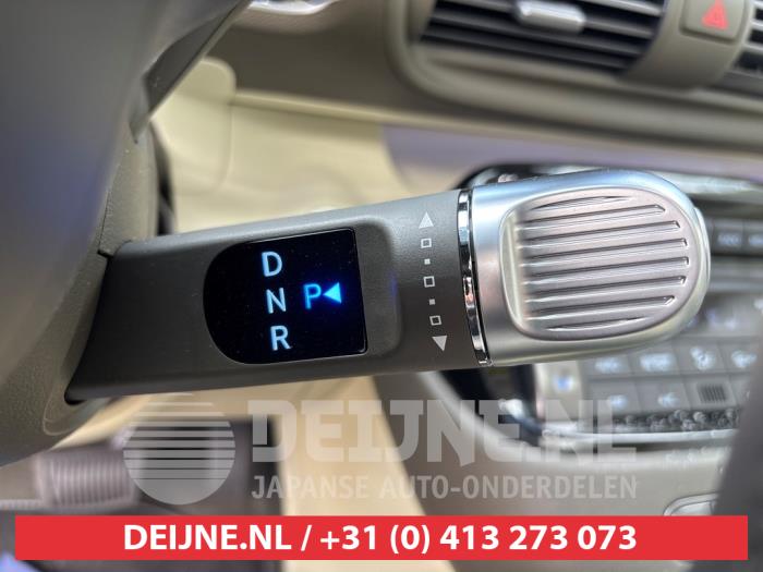 Hyundai Inster 49 kWh Sloopvoertuig (2025, Licht, Geel)