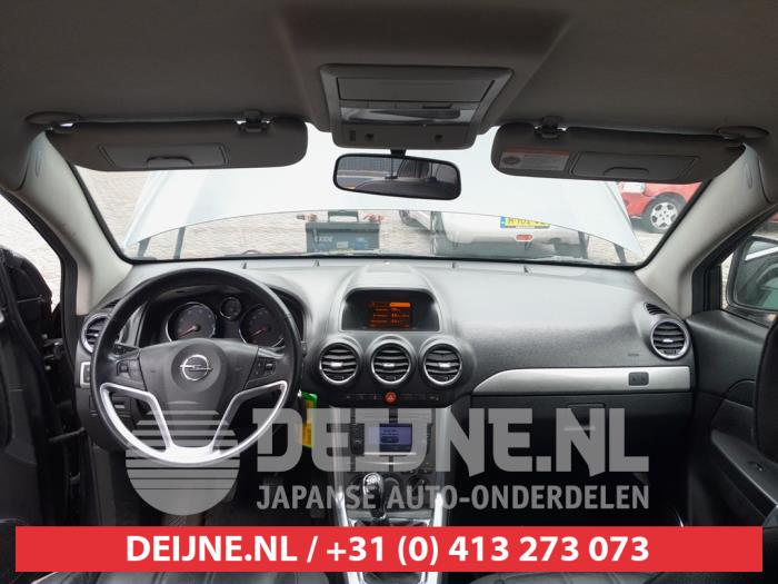 Opel Antara 2.2 CDTI 16V 4x2 Sloopvoertuig (2013, Grijs)