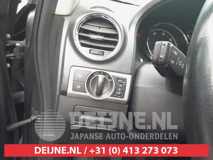 Opel Antara 2.2 CDTI 16V 4x2 Sloopvoertuig (2013, Grijs)