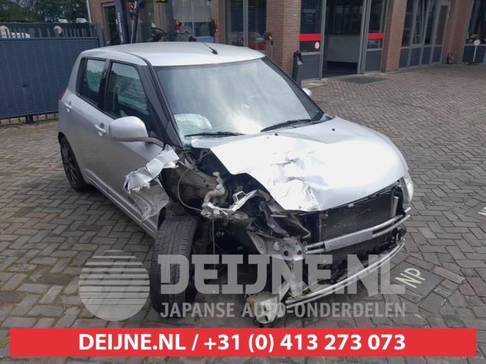 Suzuki Swift Combischakelaar ramen O680214 Donorvoertuig