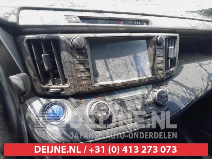 Toyota RAV4 2.5 Hybrid 16V VVT-i 4x4 Sloopvoertuig (2017, Wit)