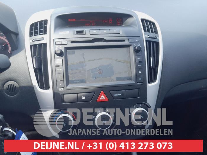 Kia Cee'd 1.4 CVVT 16V Sloopvoertuig (2010, Zwart)