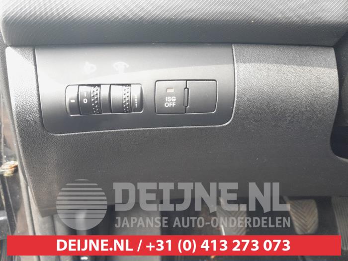 Kia Cee'd 1.4 CVVT 16V Sloopvoertuig (2010, Zwart)