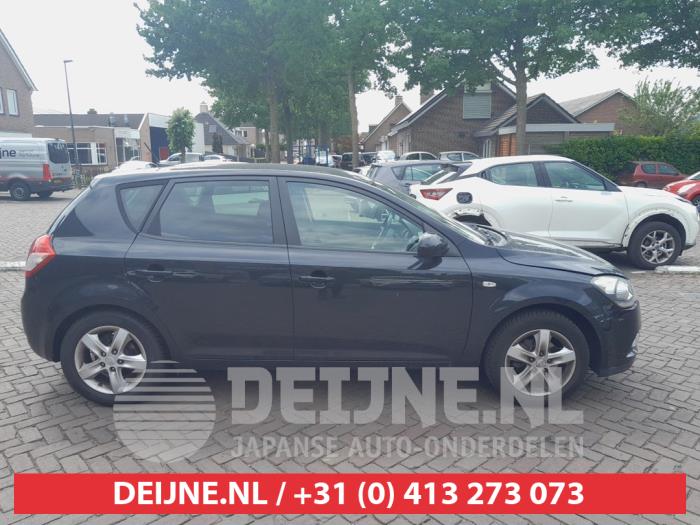 Kia Cee'd 1.4 CVVT 16V Sloopvoertuig (2010, Zwart)